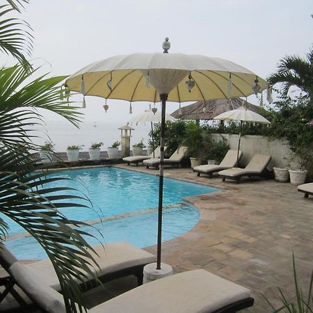Kembali Beach Bungalows อาเม็ด ภายนอก รูปภาพ